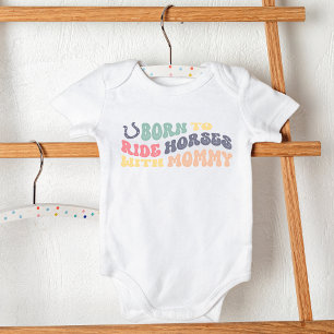 Född på rytthästar med Mamma Roligt Equestrian T Shirt