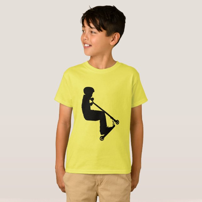 Född till Scoot - Stunt Scooter Rider T-shirt (Hel framsida)