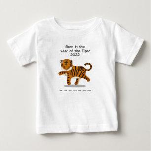 Född under år av Tiger 2022 Kinesiska zodiaken T Shirt