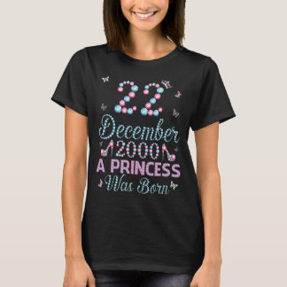 Födelsedag 22 år Born I december 2000 T Shirt