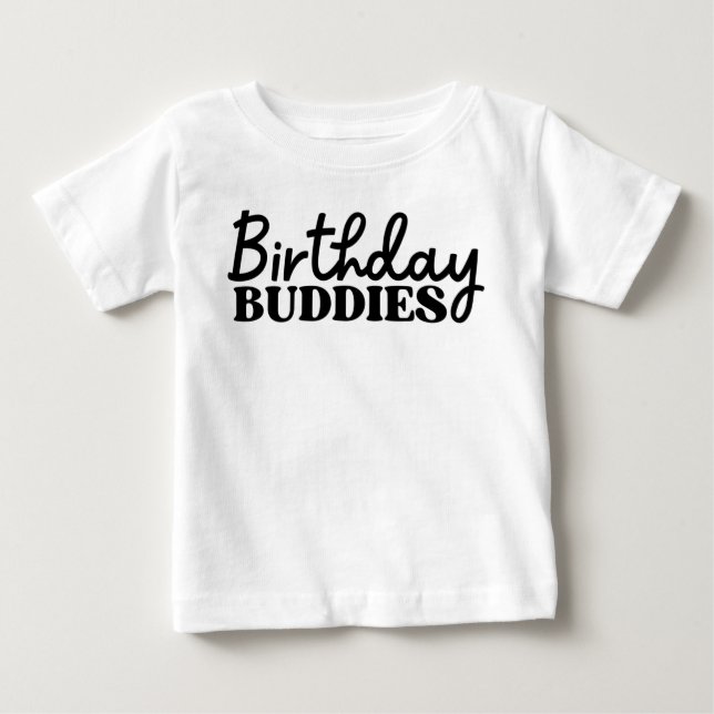 Födelsedag Buddies T Shirt (Framsida)