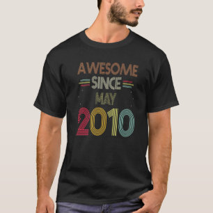 Födelsedag Fantastisk sedan maj 2010 Födelseår T Shirt