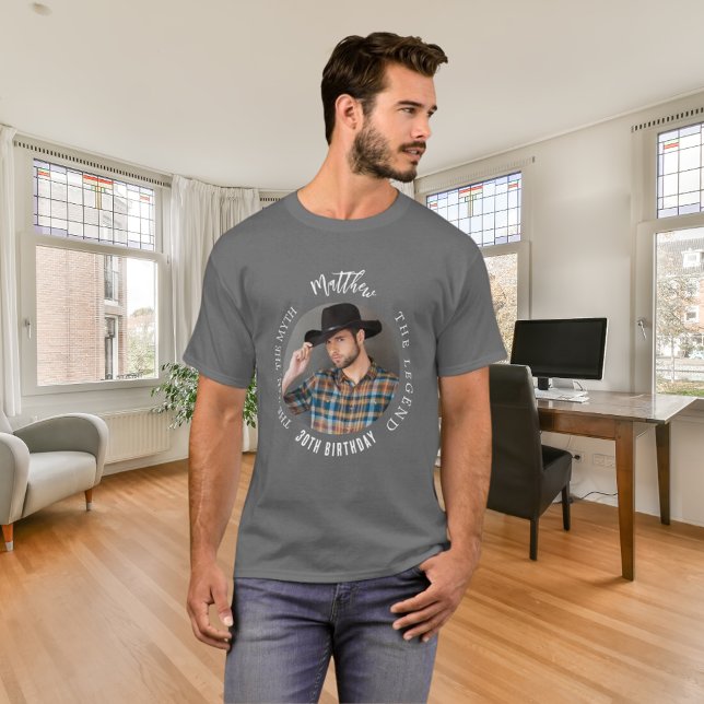 Födelsedag grått vit fotoman myth legend t shirt (Skapare uppladdad)