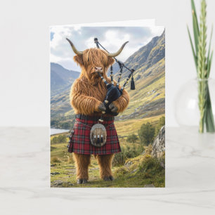 Födelsedag Highlandko som spelar säckpipa Kort