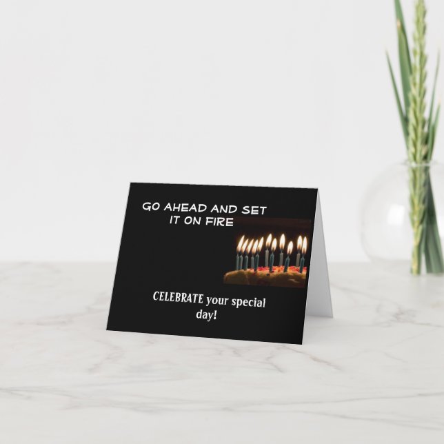 Födelsedag i brand! Födelsedagskort Kort (Framsida)