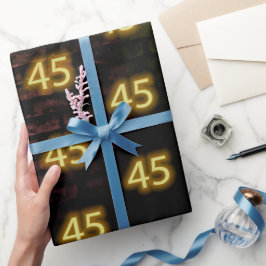 Födelsedag Neon 45-tecken på Brick Presentpapper