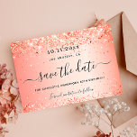Födelsedag orange glitter spara datumet glam<br><div class="desc">För en elegant 50:e (eller någon ålder) födelsedagsfest. En orange,  metallisk,  tittar bakgrund. Dekorerad med faux glitter. Anpassa och lägg till datum,  ställe och namn.</div>