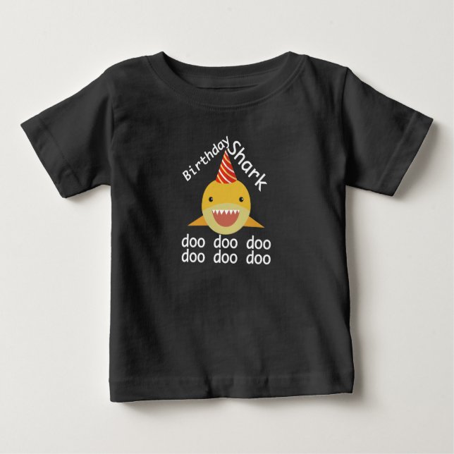 Födelsedag Shark Doo Doo Doo Doo T Shirt (Framsida)