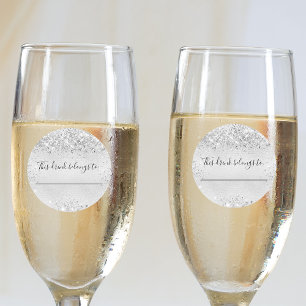 Födelsedag silver glitter dricker detta tillhör ti runt klistermärke