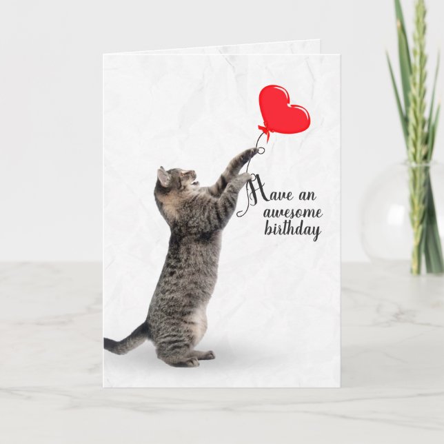 Födelsedag tabby katt med hjärtballong kort (Framsida)