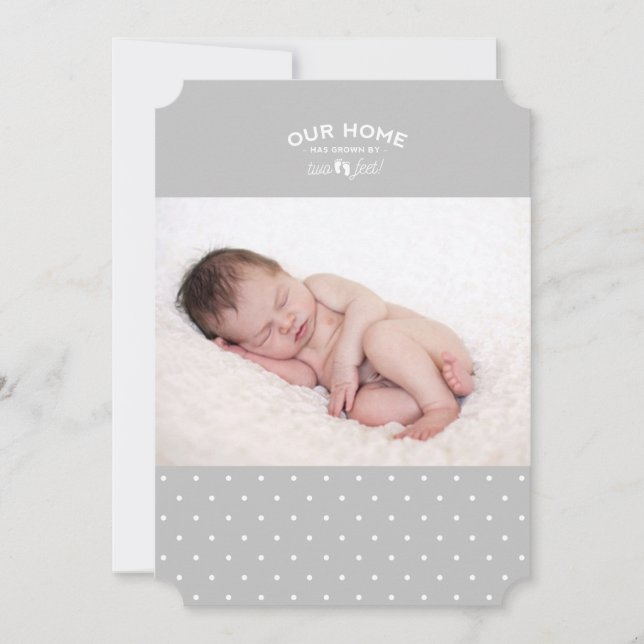 Födelsedag: vårt hem har vuxit med två fot meddelande (Framsida)