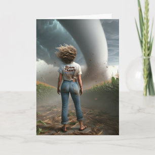 Födelsedag Woman Storm Chaser Titta på ett Tornado Kort