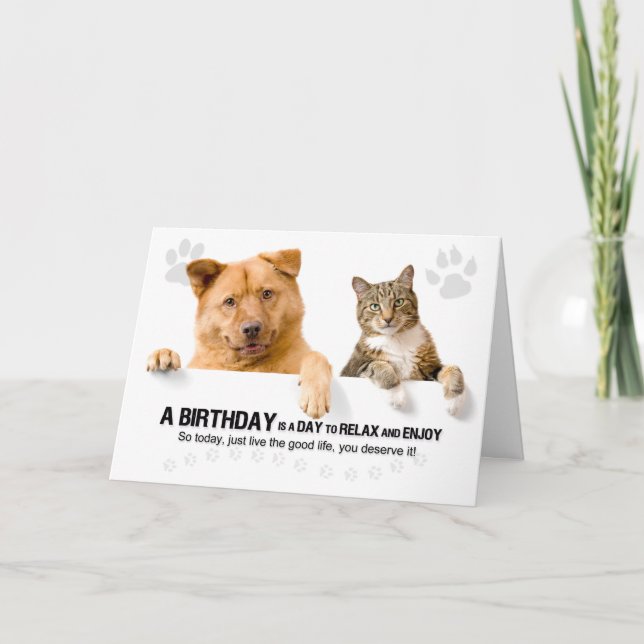 Födelsedagelös katt och Hund på Vit för Djurälskar Kort (Framsida)