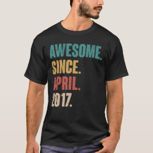 Födelsedagen 6e Dekoration april 6 år gammal Vinta T Shirt