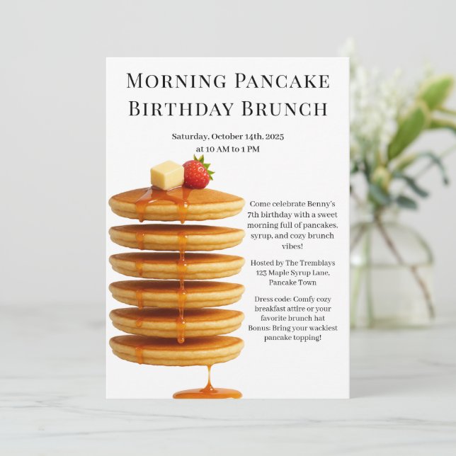 Födelsedagsbrunch med pannkakor på morgonen | Mysi Inbjudningar (Stående Fram)