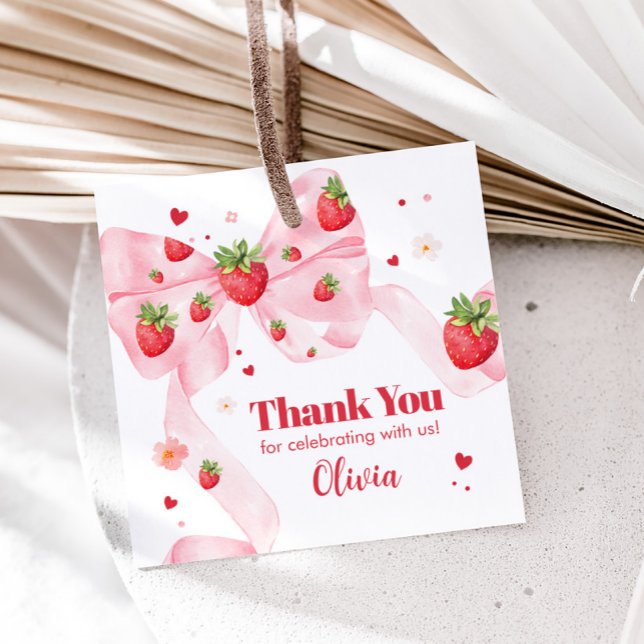 Födelsedagsfest av jordgubbskokvett gåvor etiketter (Strawberry Coquette Berry First Birthday Party Square Favor Tags)
