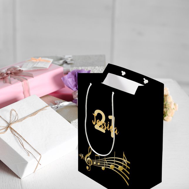 Födelsedagsfest Black guld musik noter monogram (Skapare uppladdad)