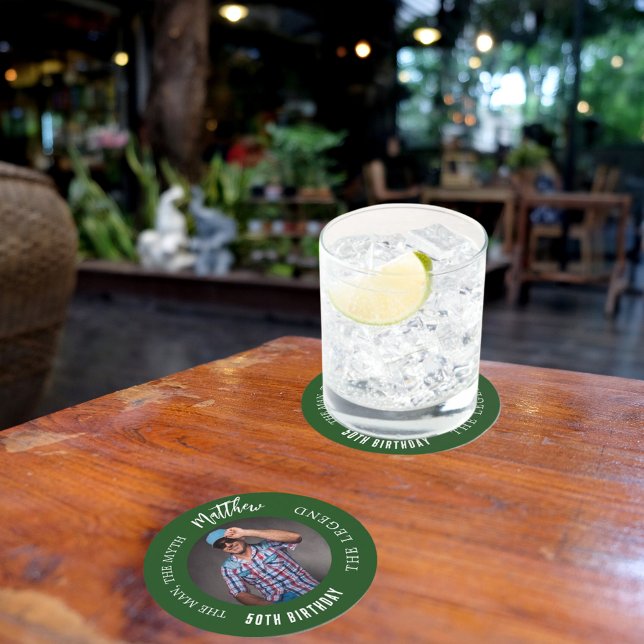 Födelsedagsfest för grönt av människans mytlegend  underlägg papper rund (Skapare uppladdad)