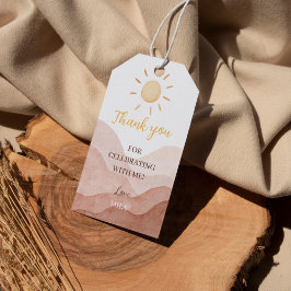 Födelsedagsfest för Märkrn kring Sol Tack, första Presentetikett