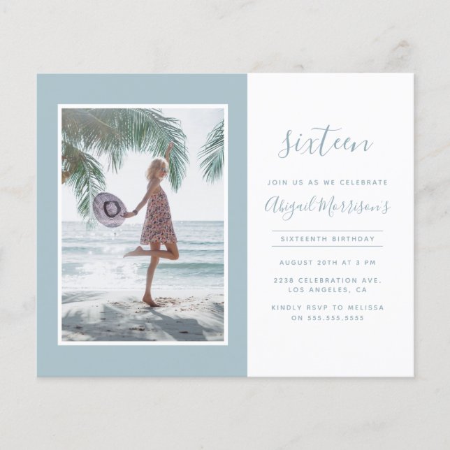 Födelsedagsfest för minimalistiskt ljusblått foto (Framsida)