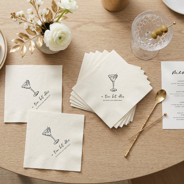 Födelsedagsfest för Tini Bit Older-Personlig Pappersservett (Skapare uppladdad)