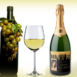 Födelsedagsfest fotosvart guld glitter<br><div class="desc">En mousserande vin-etikett för en giftig och glamorös 50:e (eller någon ålder) födelsedagsfest. En svart bakgrund med faux guld glitter droppar,  målladdning. Lägg till ditt eget foto av födelsedagsflickan. Texten: namn är skriven med ett stort modernt handskript i stil. Mall för namn,  ålder 50 och datum.</div>
