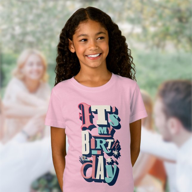Födelsedagsfest inbjudan t shirt (Skapare uppladdad)