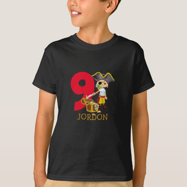 Födelsedagsfest Pirat 9:e Namn T-Shirt (Framsida)