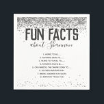 Födelsedagsfest Roliga Fakta Silver Glitter Girlig Pappersservett<br><div class="desc">Dela med dig av roliga fakta om födelsedagsflickan med dina speciella gäster. Girlig, modern och rolig falsk silverglitter med söt typografidesign. All text är upplåst och justerbar. Skriv in dina egna roliga fakta att dela med gästerna. Jättefin souvenir och verkligt unik. Perfekt för quinceanera eller Sweet 16 födelsedagsfester. Skulle samordna...</div>