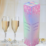 Födelsedagsfest rosa lila glitter holografi presentask för vinflaska<br><div class="desc">Ett gigantiskt trendig med enhetlig majs och regnbåge färg i rosa,  lila,  ro guld,  mynta grönt. Dekorerad med faux glitter,  gnistor. Anpassa och lägg till namn och ålder.</div>