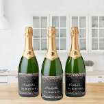 Födelsedagsfest svart ro guld glitter namn<br><div class="desc">En vin-etikett för en giftig och glamorös 21:a (eller någon ålder) födelsedagsfest. En svart bakgrund med damm från ro guld faux glitter. Anpassa och lägg till ett datum,  namn och 21 år. Namn är skrivet med ett elegant-handskript i stil.</div>