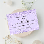 Födelsedagsfest violet glitter spara datumet<br><div class="desc">Ett giftigt och trendig Spara datumkortet för en 40:e (eller någon annan ålder) födelsedagsfest. En violett,  lavender-färgad,  dekorerad med faux glitter,  gnistor. Anpassa och lägg till datum och namn/ålder 40. Svart färgad brev. Texten: Spara datumet skrivs med ett stort trendig-handskript i stil.</div>