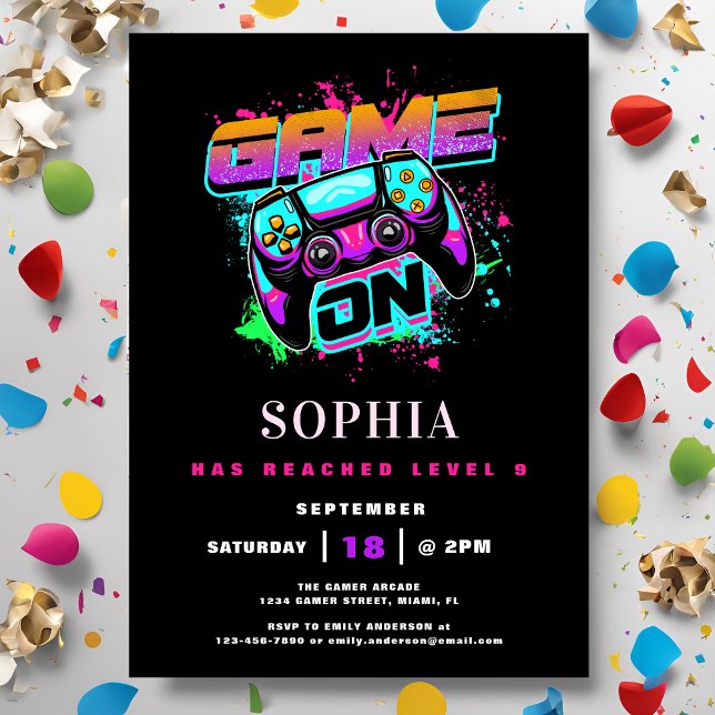 Födelsedagsfesten för modern Arcade Gamer Girl Inbjudningar (Skapare uppladdad)