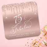Födelsedagsfesten ro Guld Glitter 75:e Underlägg Papper Kvadrat<br><div class="desc">Chic anpassningsbar underlägg för sin 75:e-födelsedagsfest med "75 & Fabulous" i ett vitt kalligrafiskt skript,  en faux foil i ro guld och droppande guld i ro.</div>