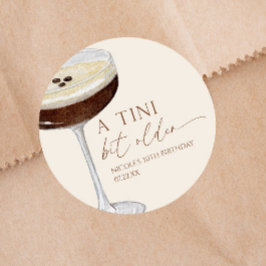 Födelsedagsfesten Tini Bit Older Expresso Martini Runt Klistermärke