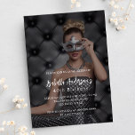 Födelsedagsfestens fotolyx inbjudningar<br><div class="desc">Anpassa och lägg till information om foto och party. Jag har använt en mörk som täcker fotot så att det blir enklare att läsa texten. Jag har lagt till 2 lagrar, men bara en är aktiv. Det finns en liten symbol i slutet av övertäckningen lagrar/linje som du kan klicka på...</div>