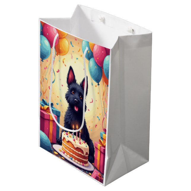 Födelsedagsfirande för skotsk terrier (Framsidan Vinklad)
