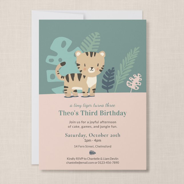 Födelsedagsinbjudan till djungelns tigerbarn inbjudningar (Tiny Tiger - 5x7" Birthday Invitation)
