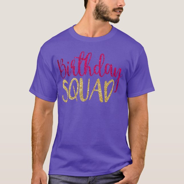 Födelsedagslagets födelsedagspresent i rosa guld  t shirt (Framsida)