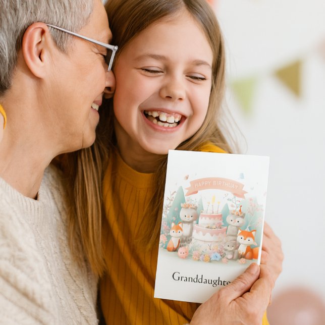 Födelsedagspresentkort för skogslevande djur till  kort (Delight your granddaughter with this cute woodland animal birthday card with an inside greeting.)