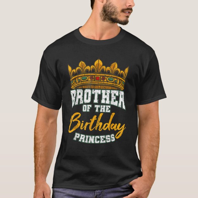 Födelsedagsprinsessans Bror Födelsedagsfirande  T Shirt (Framsida)