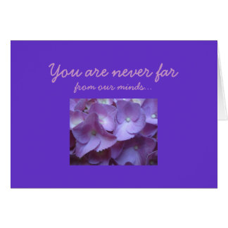 Födelsemoder i lila hälsningskort