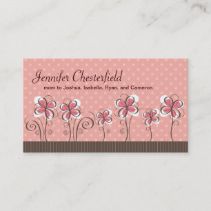 Fodra av rosa blommor och bruna mammor