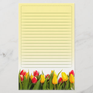 Fodrad gul bakgrund för röda gula tulpanblommor brevpapper
