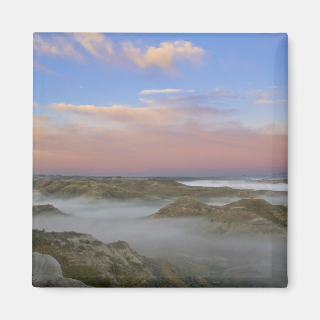 Fog från Little Missouri River hangs i Magnet (Framsidan)