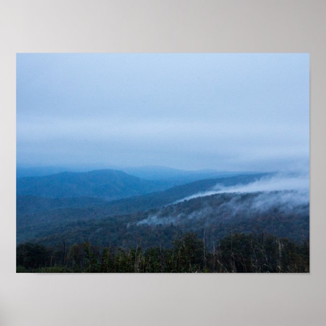 Fog i Shenandoah nationalpark, Virginia Poster (Framsidan)