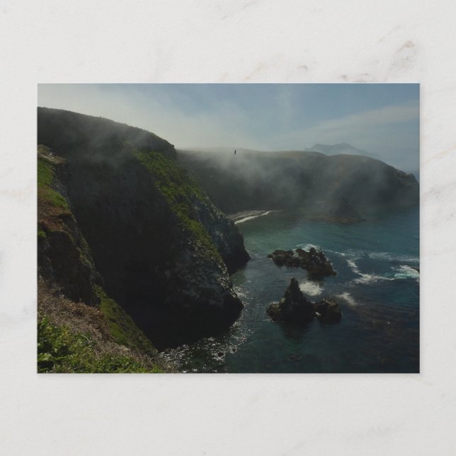 Foggy Anacapa Island vid Kanalöarna Vykort (Framsida)