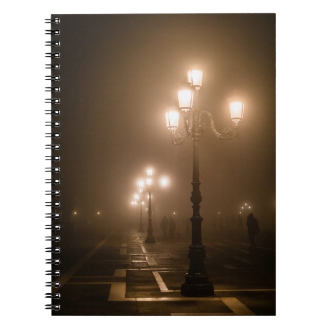 Foggy Piazza San Marco, Venedig Anteckningsbok (Framsidan)