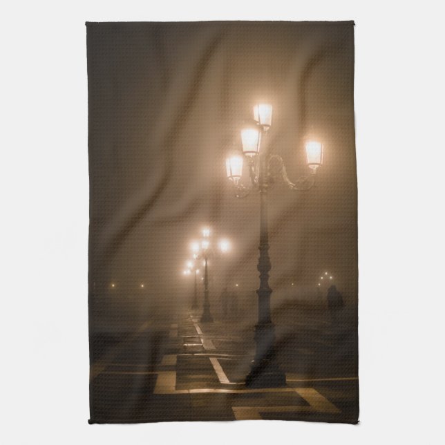Foggy Piazza San Marco, Venedig Kökshandduk (Vertikal)