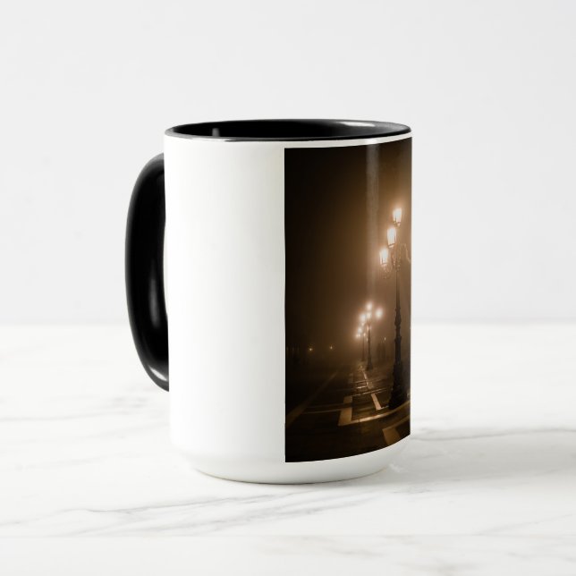 Foggy Piazza San Marco, Venedig Mugg (Framsida vänster)